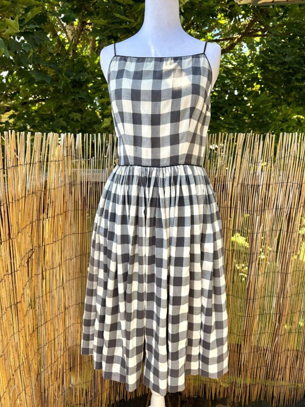 Vintage 1950s Sleeveless Fit And Flare Cotton Day Dress In Grey And White